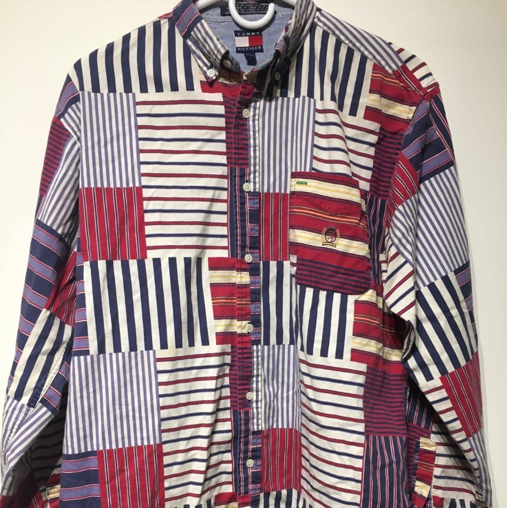 Vintage Tommy Hilfiger Button up!!
